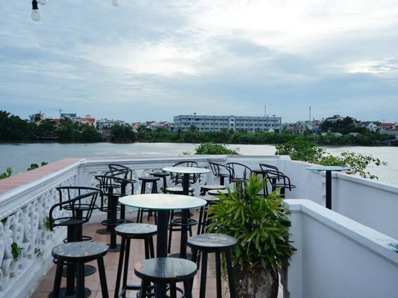 Top 15+ quán cà phê bờ sông giúp bạn thư giãn sau ngày dài