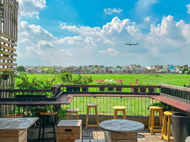 Top 9 quán cafe ngắm máy bay view cực đỉnh, cực chill