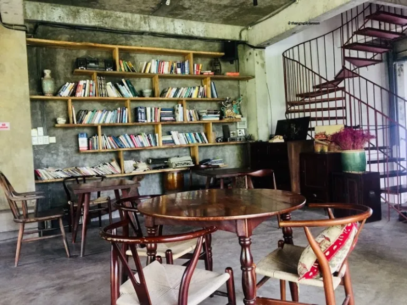 Top 23 quán cà phê sách yên tĩnh giữa lòng Sài Gòn