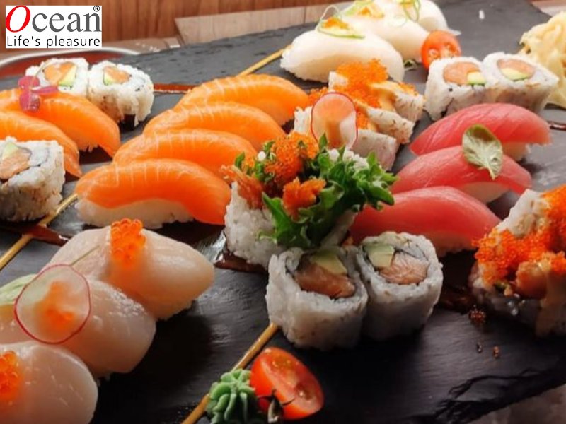 Top 23+ nhà hàng sushi ngon rẻ, chuẩn vị Nhật tại TP.HCM