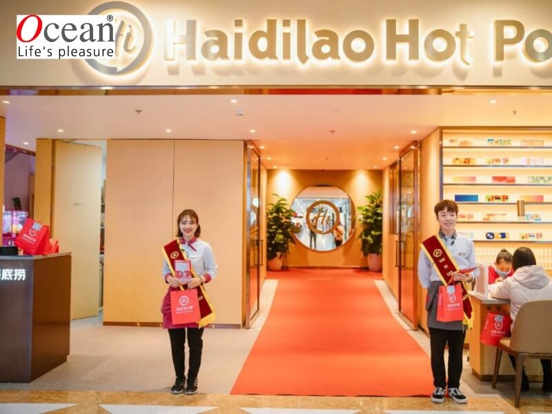 1. Haidilao - Quán lẩu cao cấp gần đây