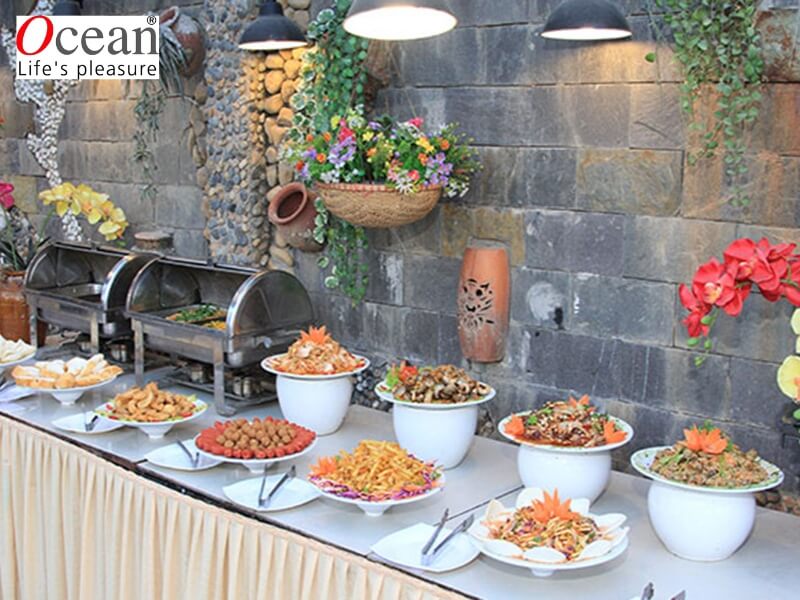 14. Buffet hải sản Cánh Đồng Quán giá rẻ