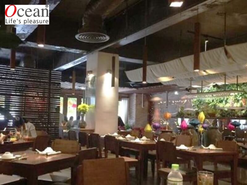 14. Hum Vegetarian – Lounge & Restaurant