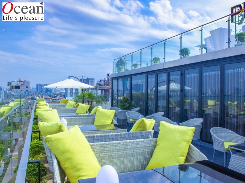 Pilot Restaurant & Bar - Tầm nhìn Hồ Tây lộng gió