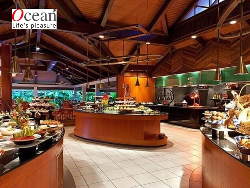 So sánh giá cả và chất lượng giữa các nhà hàng buffet